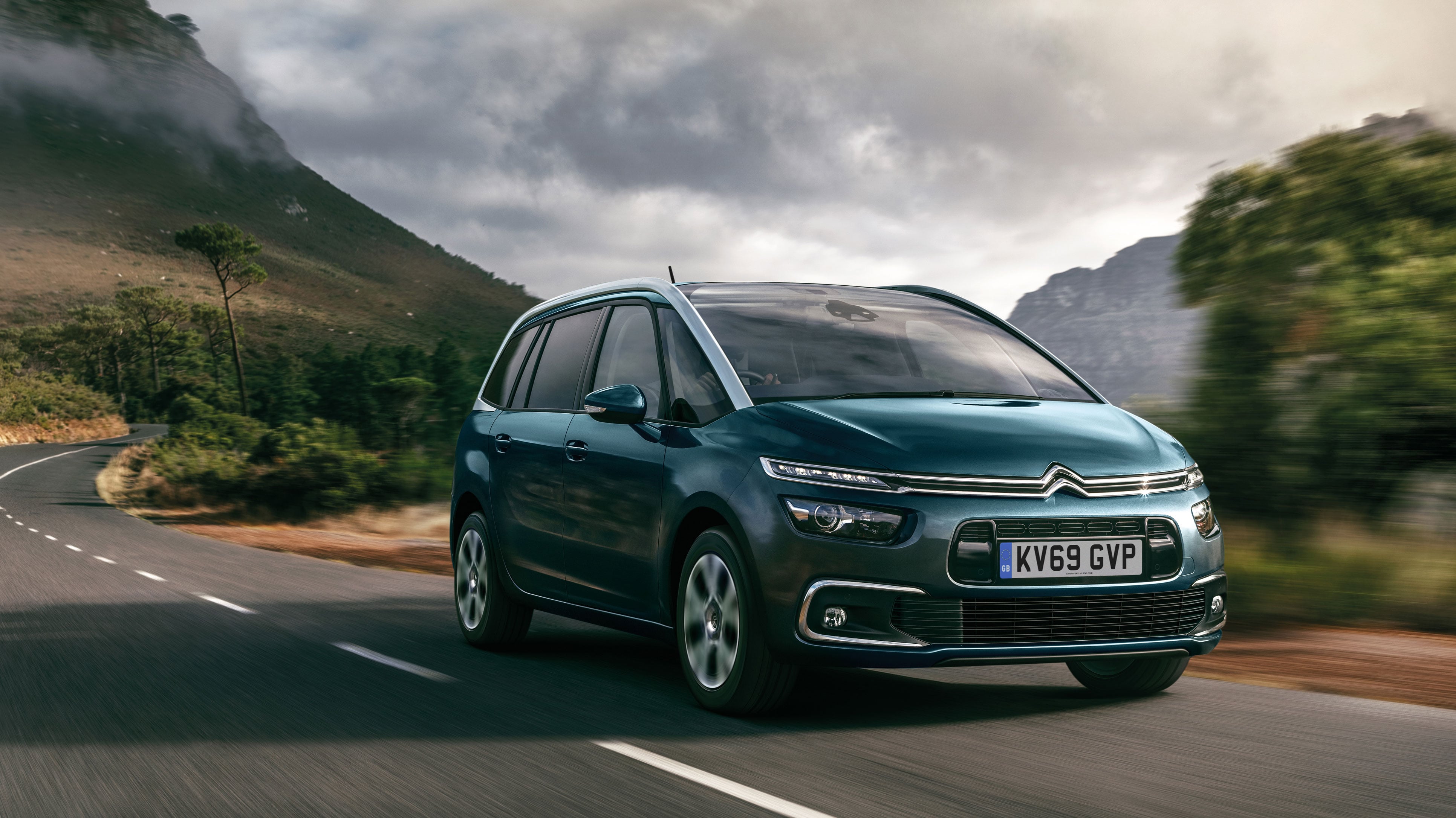 Citroen микроавтобус spacetourer